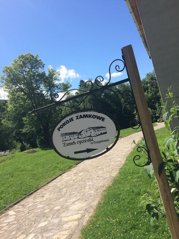 Zamek W Dziegielowie Esterno foto
